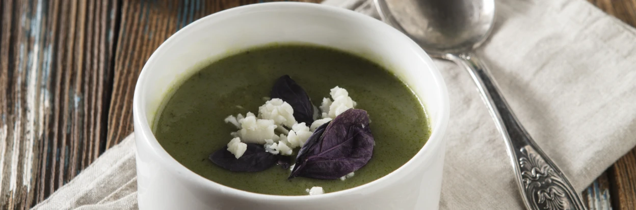 Beyaz Peynirli Reyhan Çorbası