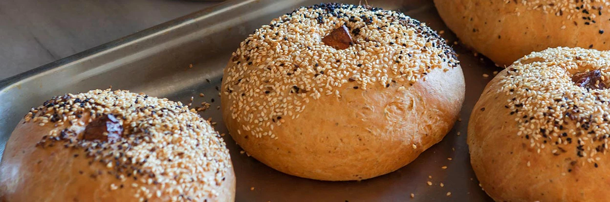 Hellim Peynirli Bitta Ekmeği